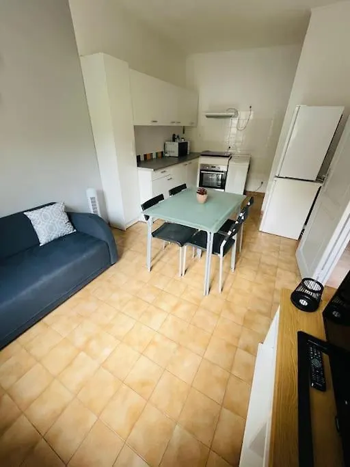 Chez Leo I - Appartement T2 Proche Tricastin Bollene Apartment